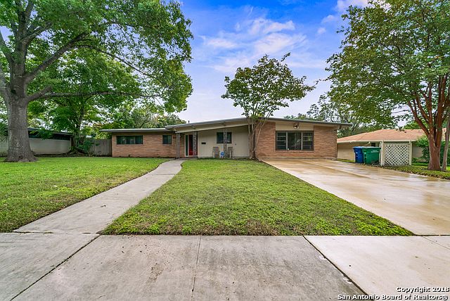 1st image of 206 Springwood Ln