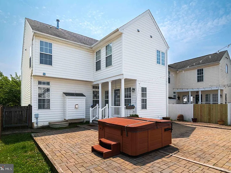 2548 Port Potomac Ave — Photo 46