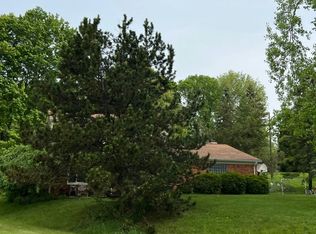 2372 Arizona Ct, Rochester Hills, MI 48309