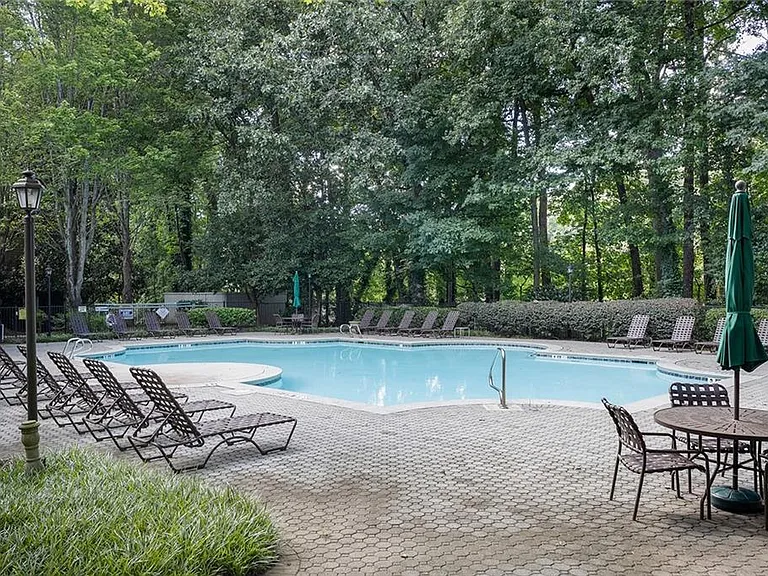 232 Bentley Pl — Photo 13