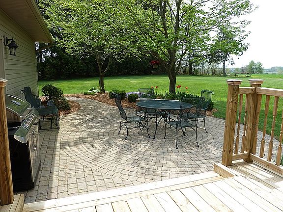 3rd image of 6364 Lodimeadow Dr