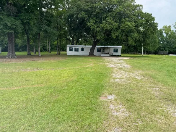 3289B Eldora Rd, Ellabell, GA 31308