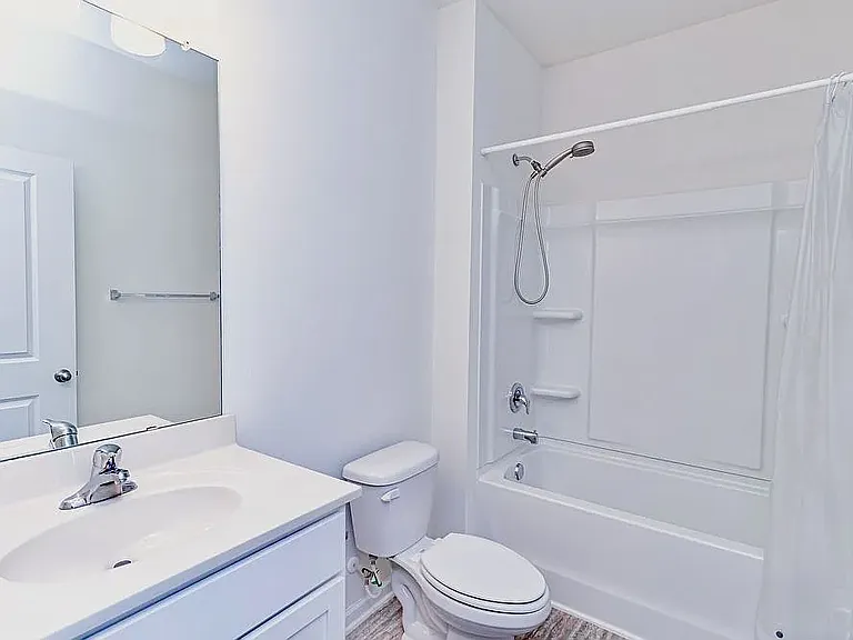 245 Hartwood Lake Ln — Photo 18