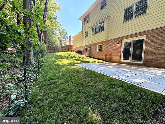 3rd image of 10303 Nantucket Ct
