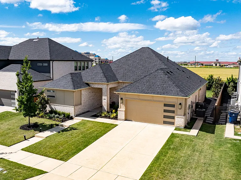 2560 Horsetail Rd — Photo 41