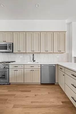 Sold by Compass | media 7