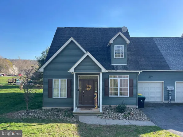 233 W Hoy St, Orwigsburg, PA 17961