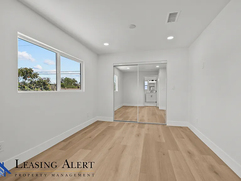 16446 Lassen St — Photo 14