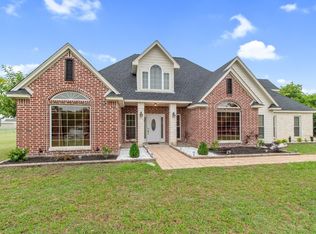 430 Black Champ Rd, Waxahachie, TX 75167