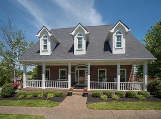 1711 Mahogany Run Dr, La Grange, KY 40031