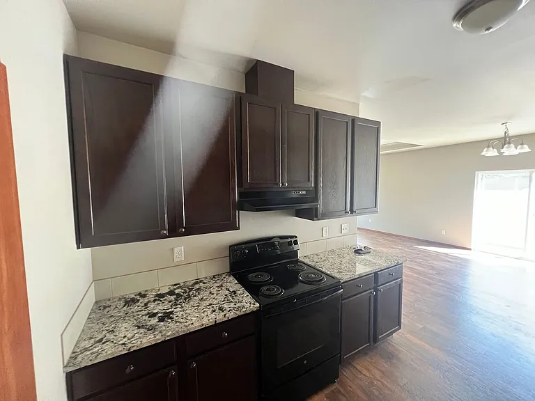 712 N 30th Ave — Photo 36