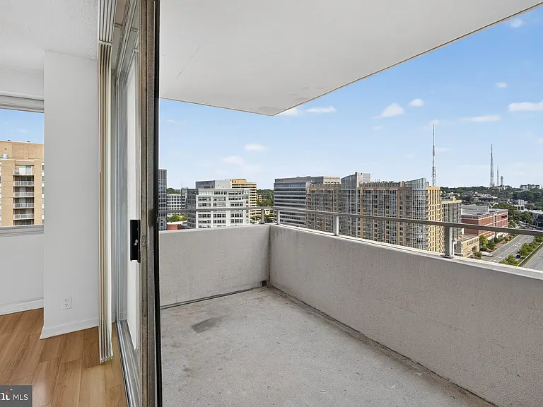 4515 Willard Ave #2203S — Photo 15