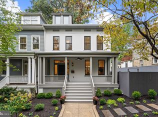 2558 36th St NW, Washington, DC 20007