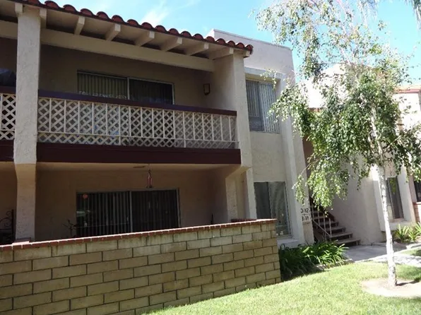 700 W La Veta Ave Unit T10, Orange, CA 92868