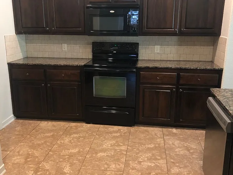 3690 Mountain View Dr — Photo 3
