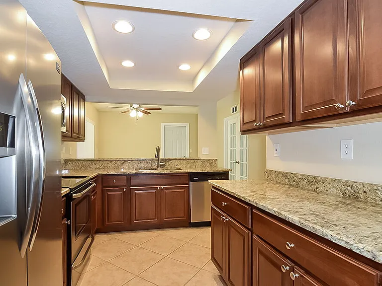 4404 Sawgrass Blvd — Photo 5