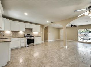 1926 S 5th St, Garland, TX 75040