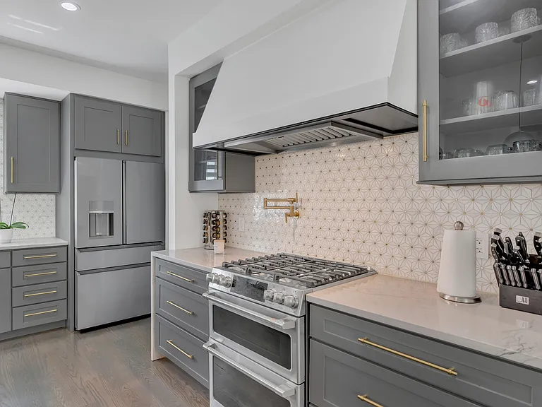 134 Carriage Dr — Photo 5