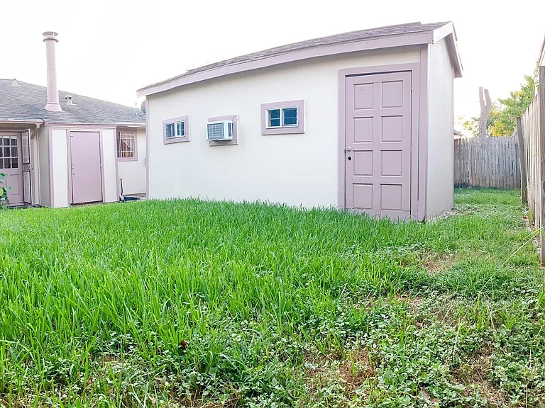 19518 Munsey Ct — Photo 34