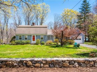 233 Westbrook Rd, Deep River, CT 06417