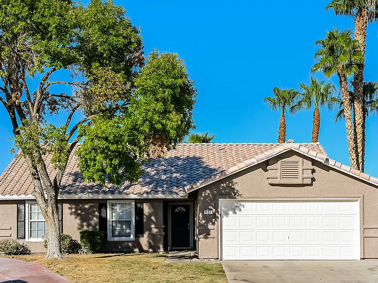 927 River Mountain Dr — Photo 1