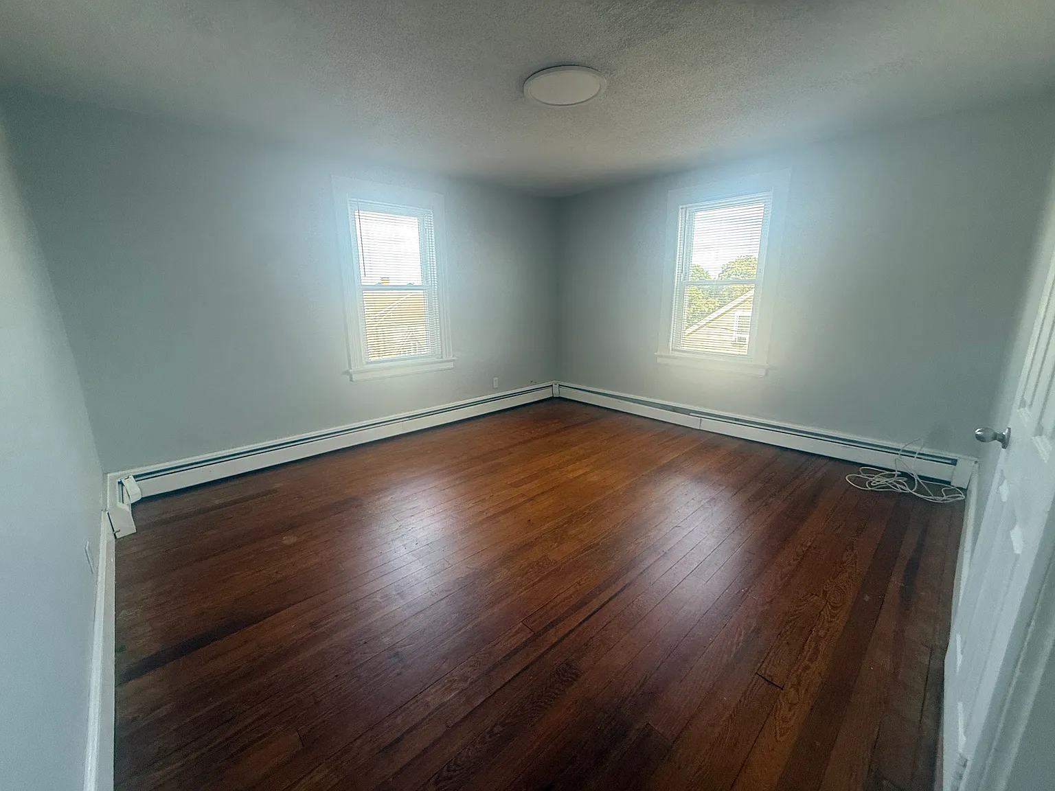 2 bed, 1350 sqft, $2,650 — Photo 3