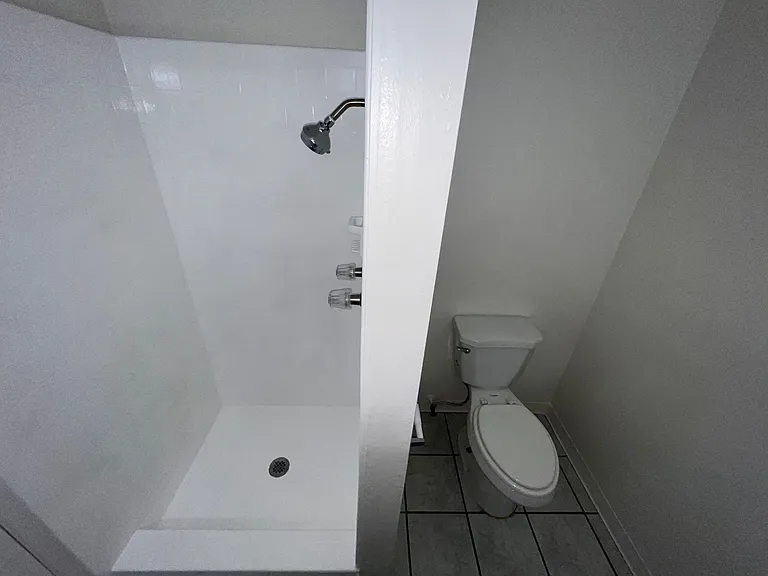 Cypress Apartments — Photo 14