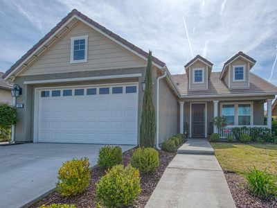 408 Grant Ave W, Madera, CA, 93636