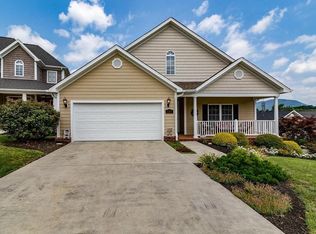 1139 Gaston Dr, Roanoke, VA