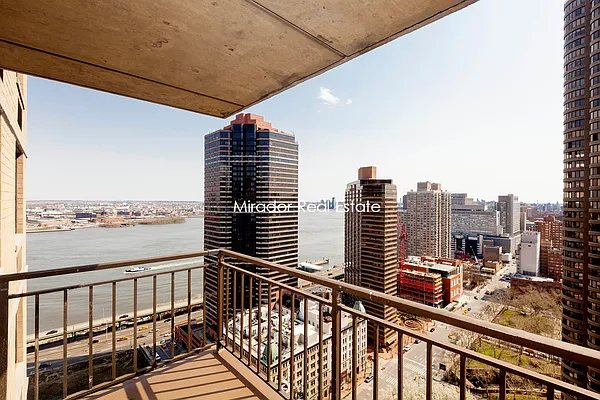 Rented by Mirador Real Estate | media 42