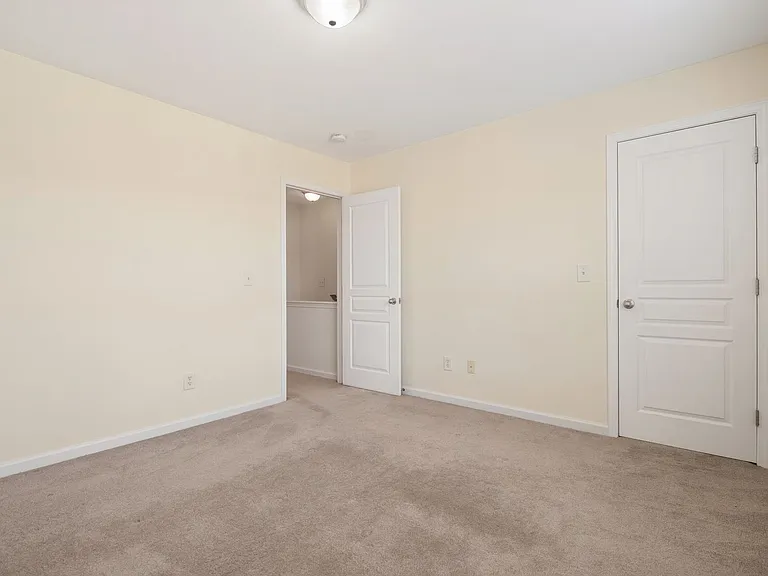 605 Cupola Dr — Photo 17