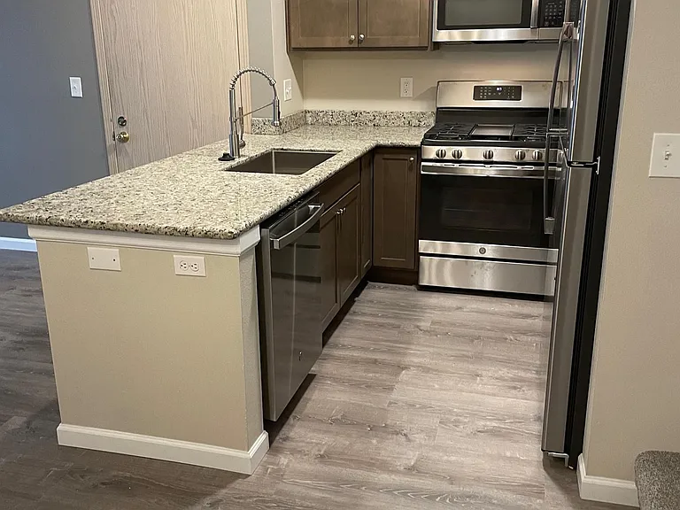 1615 Bellevue Way NE #1 — Photo 4