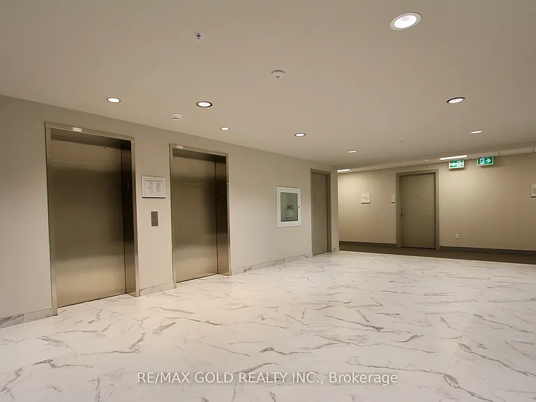 103 Roger St #206 — Photo 8