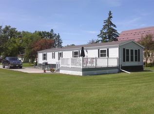 211 4th Ave SE, Baudette, MN 56623