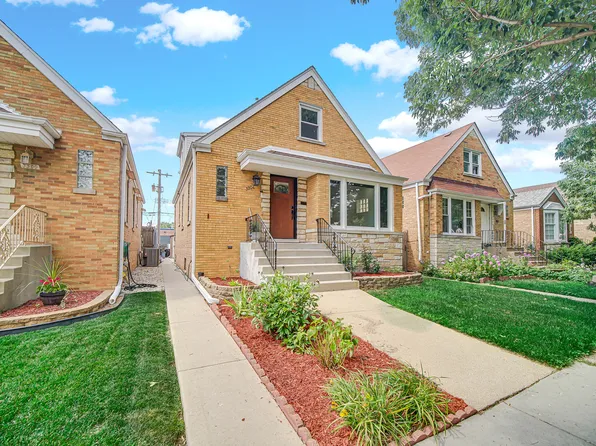 3304 N Neva Ave, Chicago, IL 60634