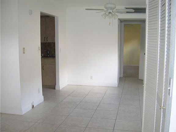3rd image of 638 N Brittany #6380