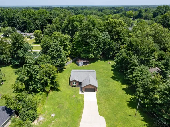 3606 Burnham Woods Dr, Amelia, OH 45102
