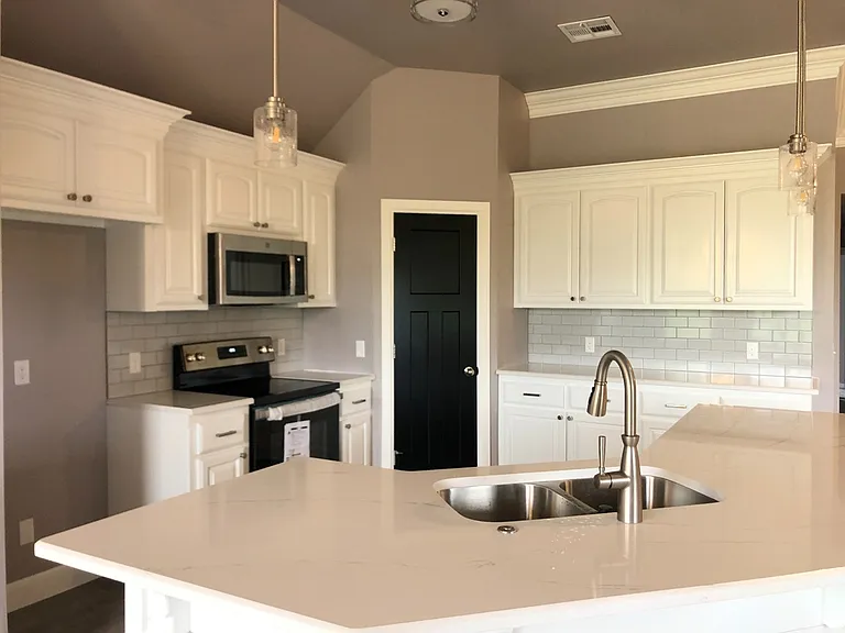 1540 Savannah Cir — Photo 10