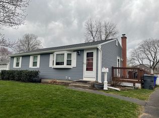 6 Middlesex Dr, Enfield, CT 06082