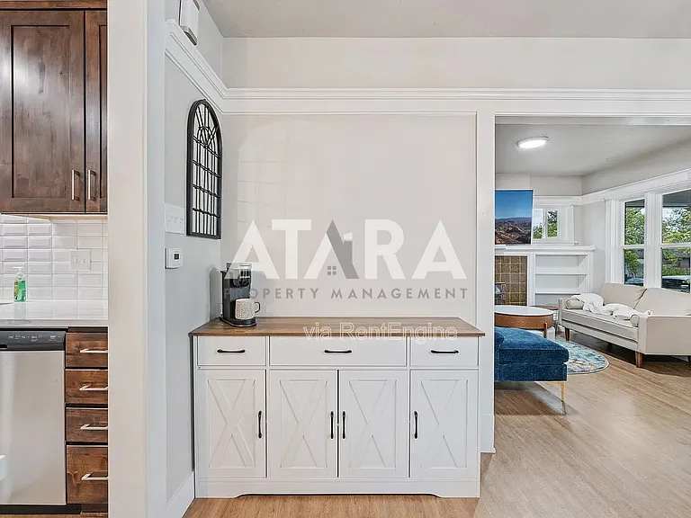 724 E Wilson Ave — Photo 15