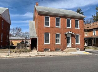 12 Pleasant St, Hanover, PA 17331