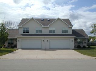 196 Cavil Way, De Pere, WI 54115