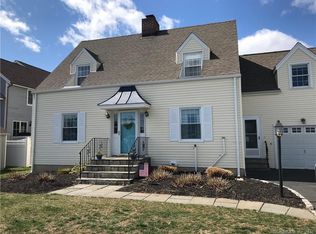 212 Gregory Blvd, Norwalk, CT 06855