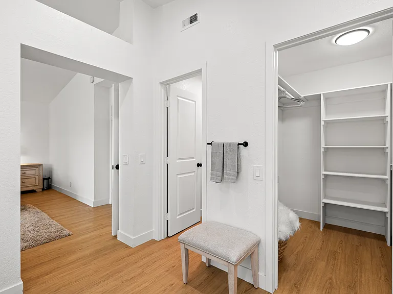 17447 Crestlake Ln — Photo 22
