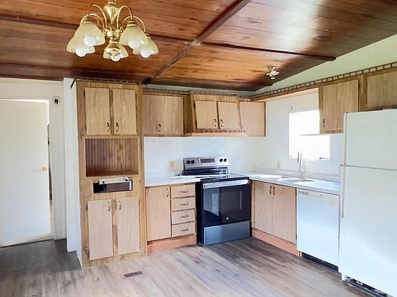 8th image of 15909 Woodsview Dr SW