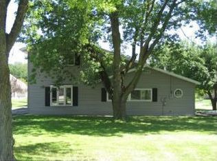 3720 N Casaloma Dr, Appleton, WI 54913