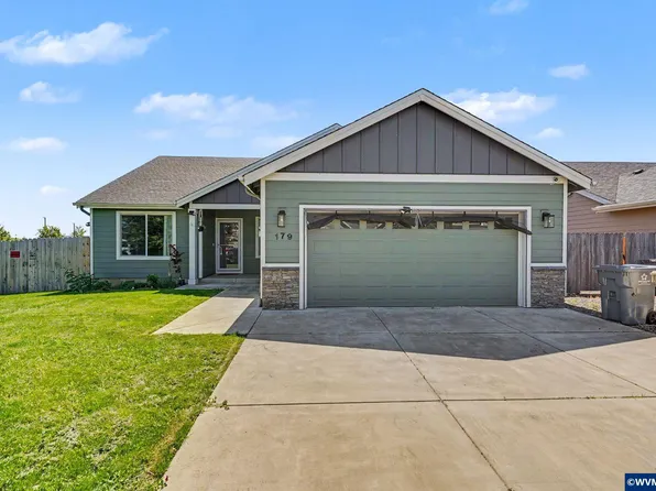 179 NW Card Ave, Dallas, OR 97338