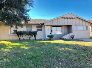 2606 Brady Ln, Grand Prairie, TX 75052