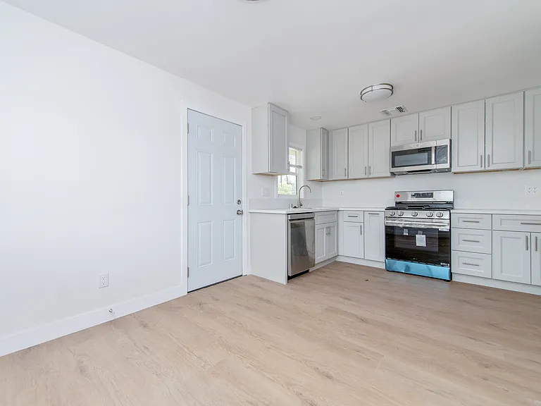 7539 Palmetto Ave #1 — Photo 7
