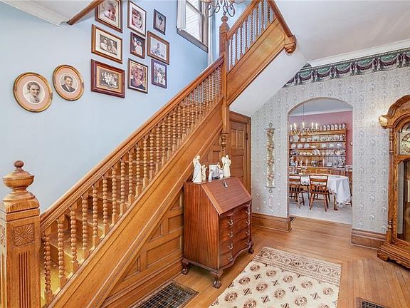 3rd image of 822 Caldwell St